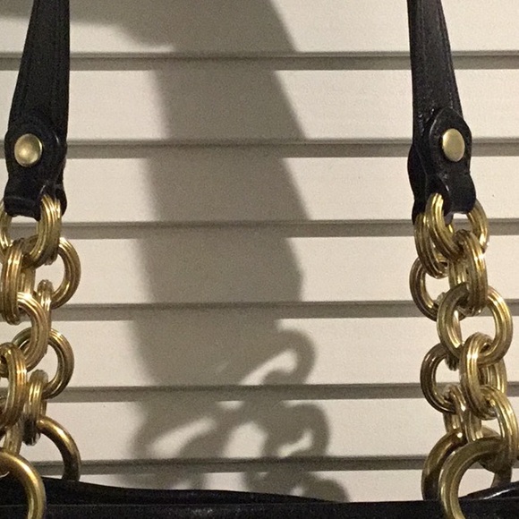 🌻Coach Large Leather Poppy Tote with large front pocket, three sections. - Picture 5 of 16